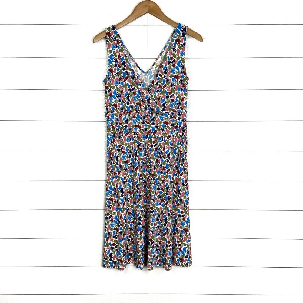 Floral V-Neck Sleeveless Midi Dress in Multicolor - Picture 2 of 5